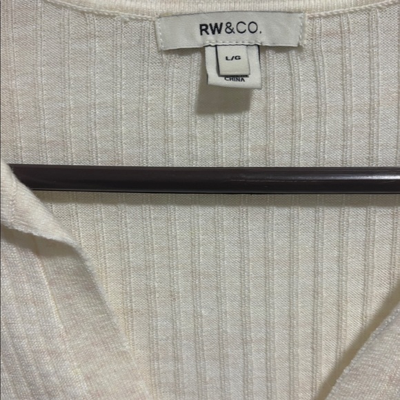 RW&CO. Cream Ribbed Blouse - Picture 2 of 3